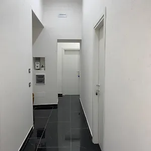 Πανσιόν Savastano House